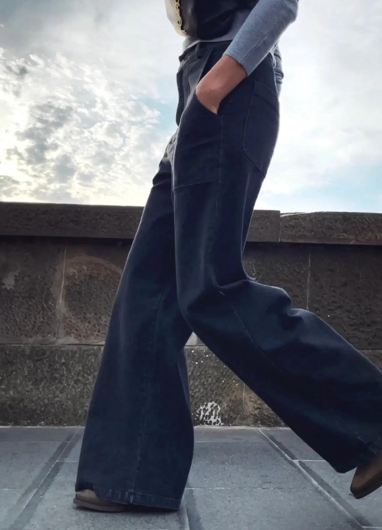 BAGGY CHINO WITH BIG POCKETS - WASHED BLACK