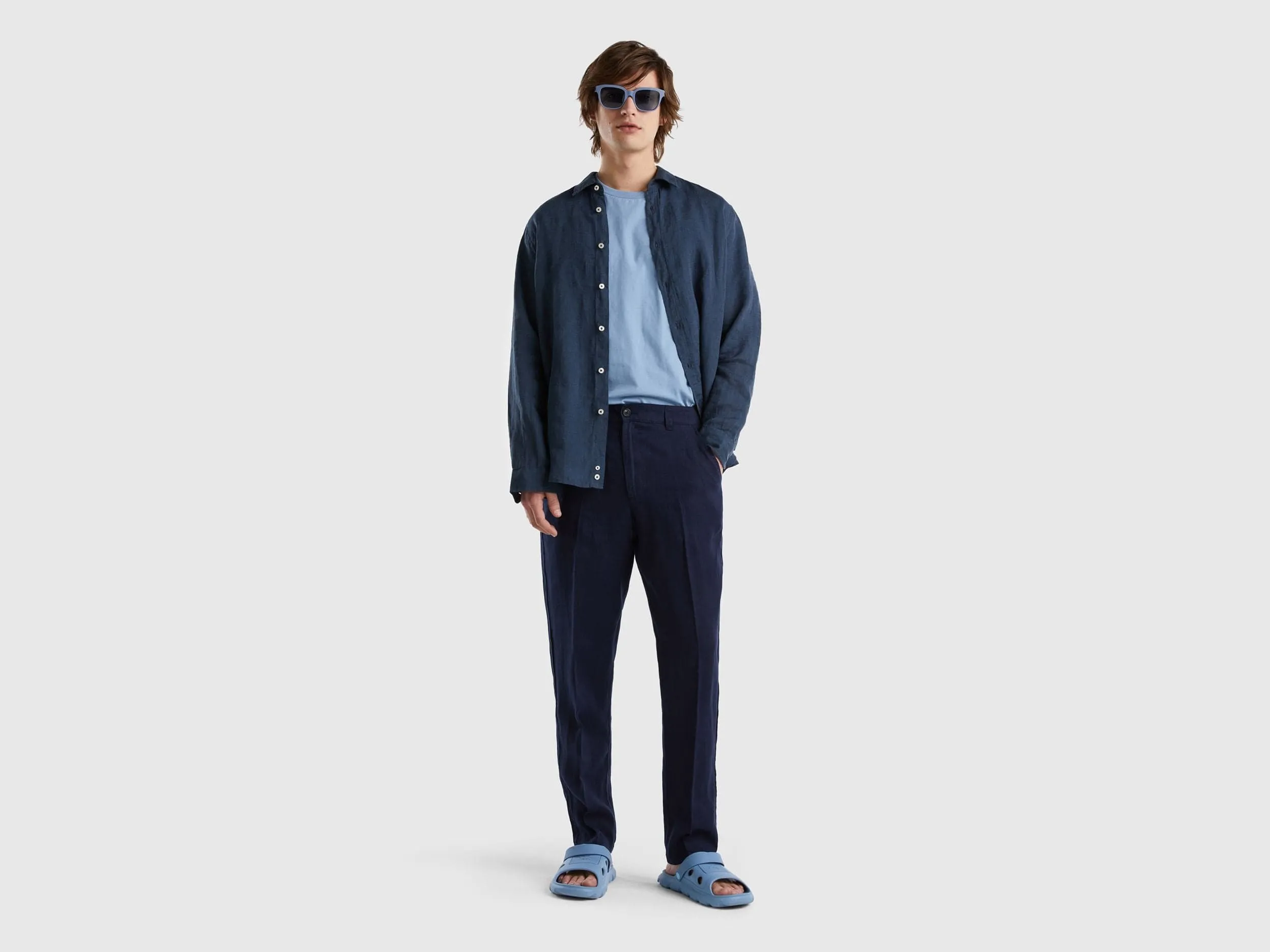 Chinos in pure linen