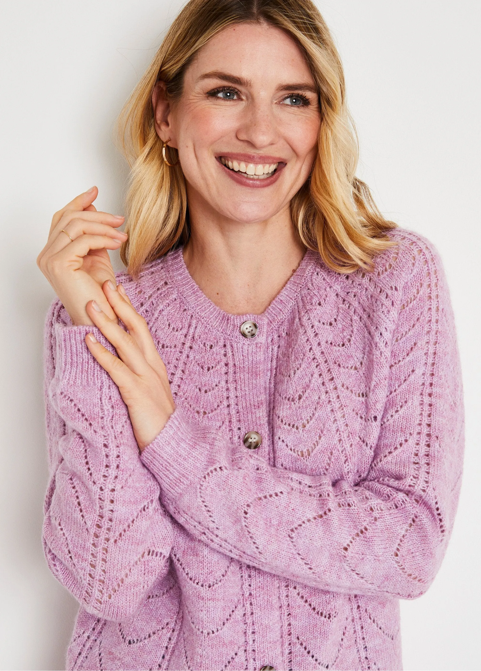 Gilet cardigan boutonné chiné ajouré col rond
