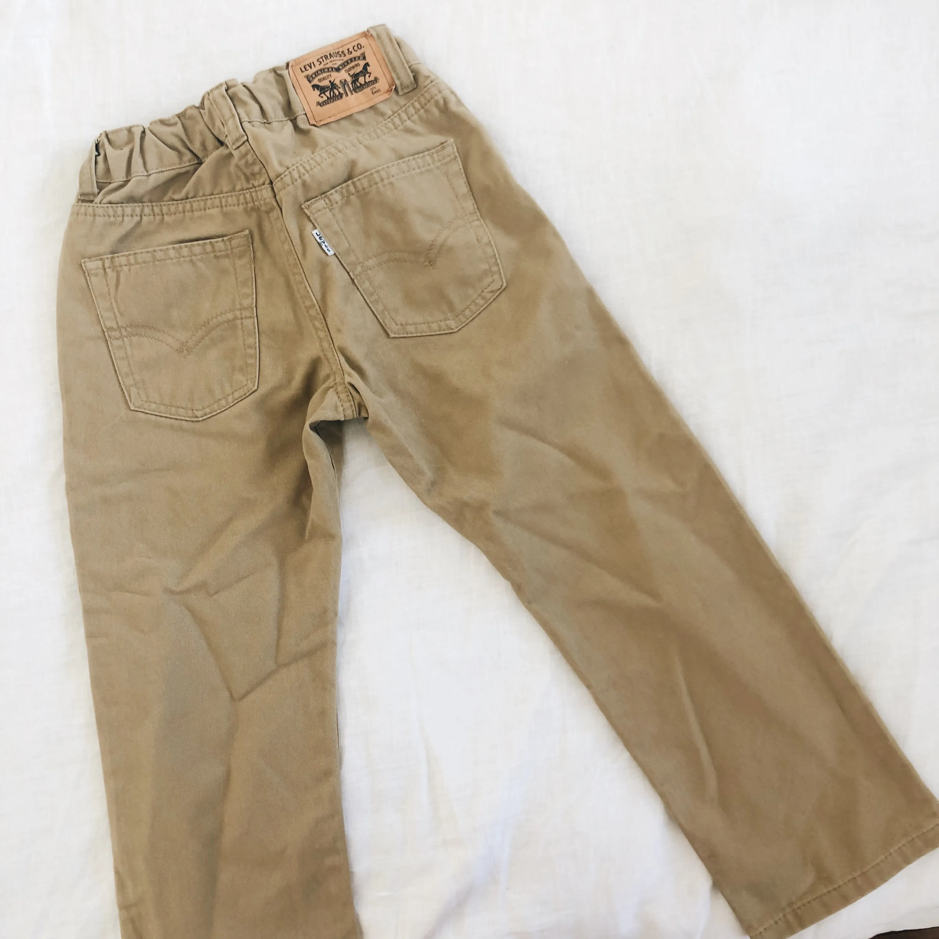 Levi’s 514 Chinos