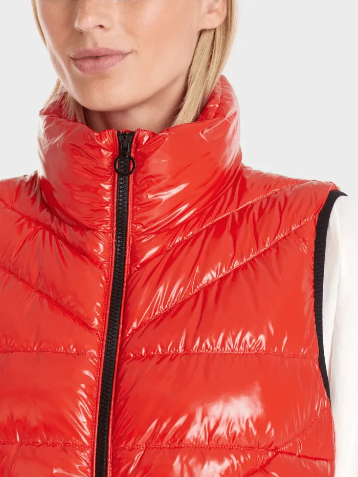 Marc Cain Sports Quilted Gilet With Thinsulate In Campari VS 37.01 W36 Col 278