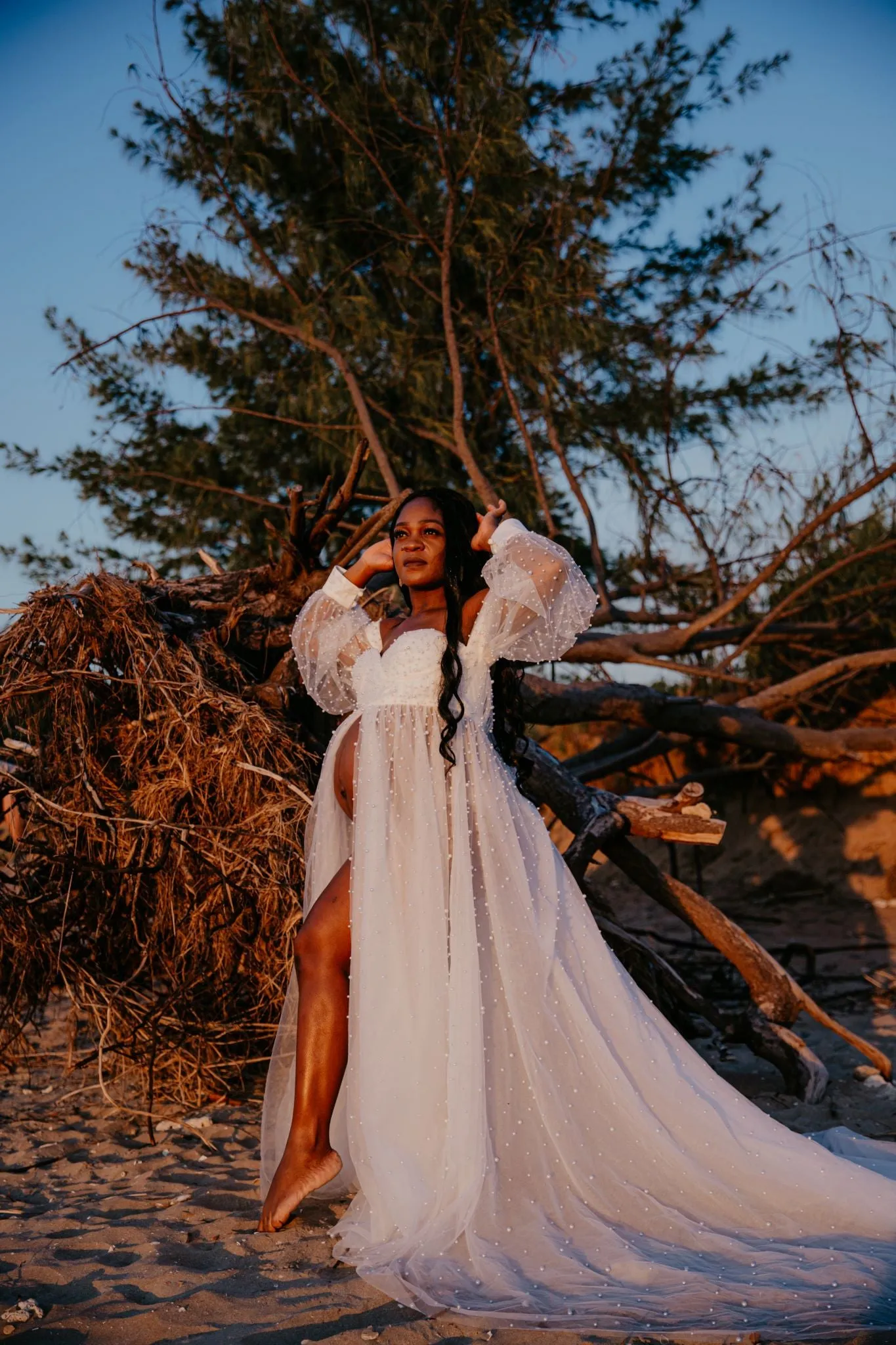 Maternity Photoshoot Dresses - Pearl Tulle Long Sleaves - White - RENTAL