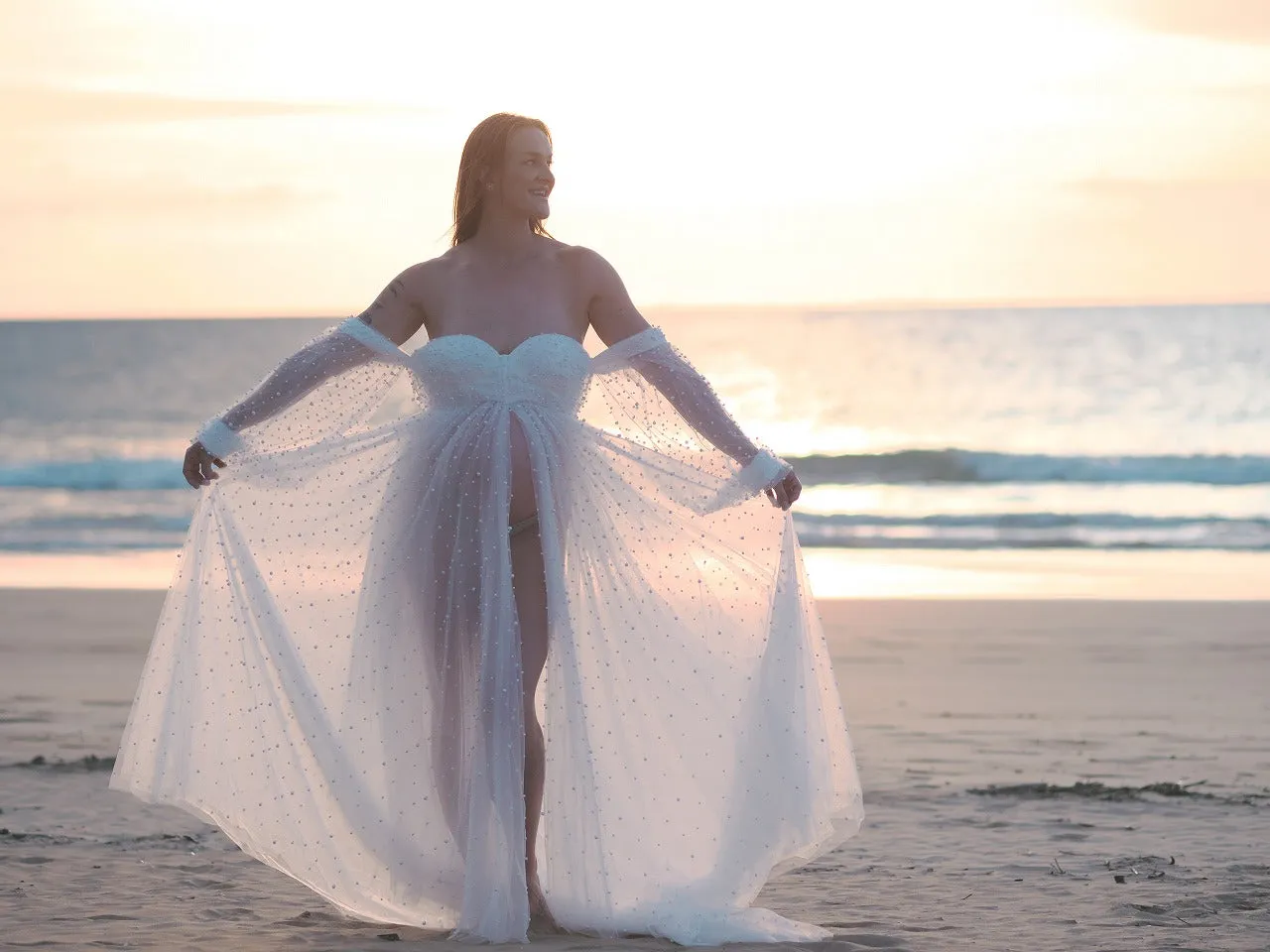 Maternity Photoshoot Dresses - Pearl Tulle Long Sleaves - White - RENTAL