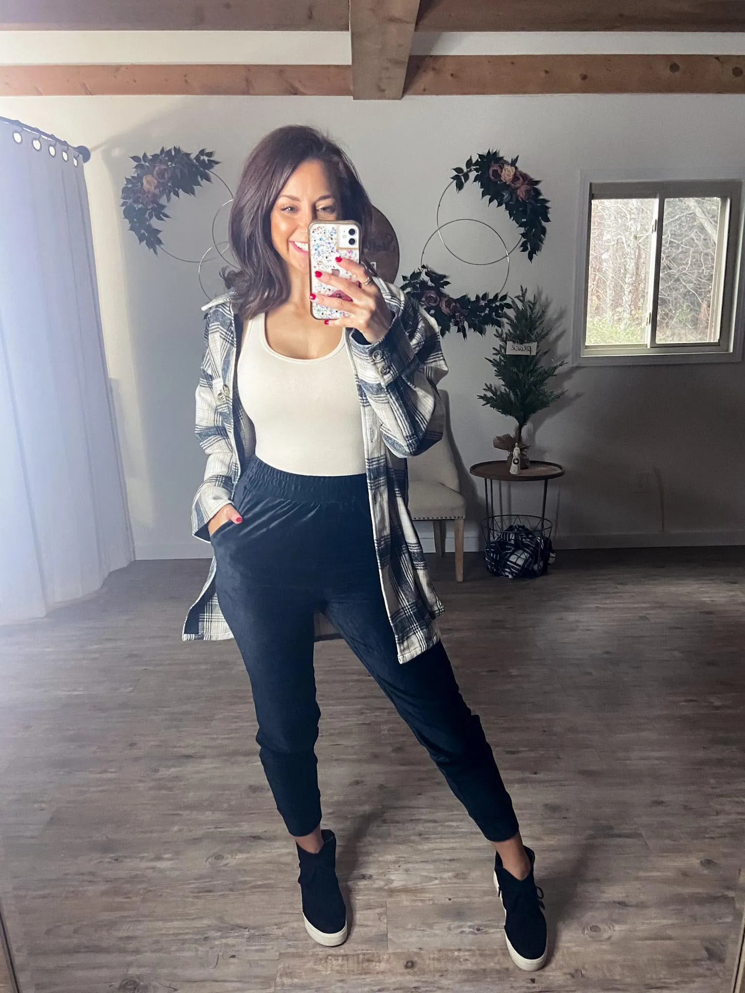 Sweeter Times Velour Pants (Black)
